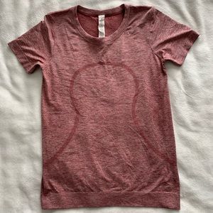 Red Lululemon Swiftly Short sleeve shirt size 4